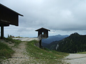 Schwebende Hütte unterhalb des Tegelberghauses