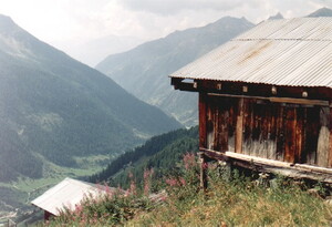 Wallishütte am Abhang