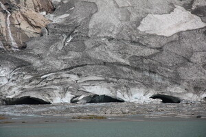 Gletschertore des Bøyabreen