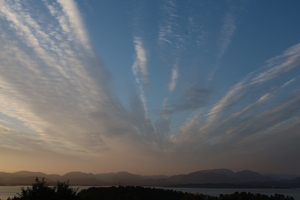 Wolkenstreifen über Fonnebost