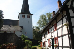 Kirche in Olef